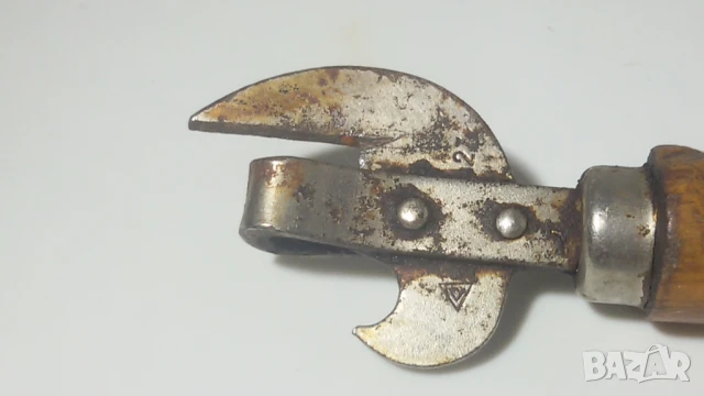 Ретро отварачка за бутилки и други неща с цилиндрична дръжка, снимка 8 - Аксесоари за кухня - 51424849