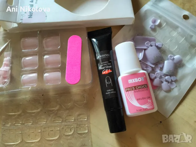 Комплект за изкуствен маникюр, снимка 5 - Декоративна козметика - 50422370