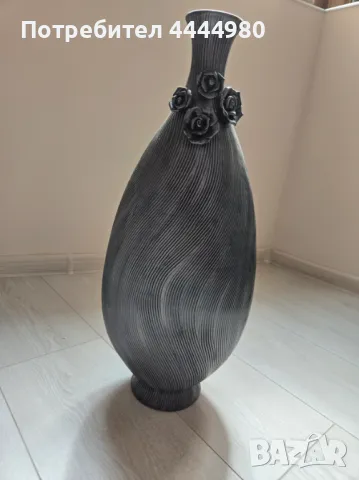 Дизайнерска сива ваза