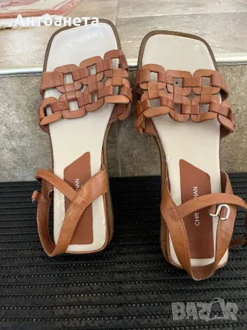 Дамски сандали