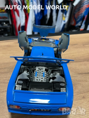 BBUARGO колекционерски модел макет BUGGATI EB 110 1:18 мащаб, снимка 6 - Колекции - 52324386