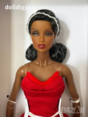 Integrity Toys Mars Rising Anais Perrin Dressed Doll NRFB Jason Wu Collector, снимка 2 - Кукли - 56224498