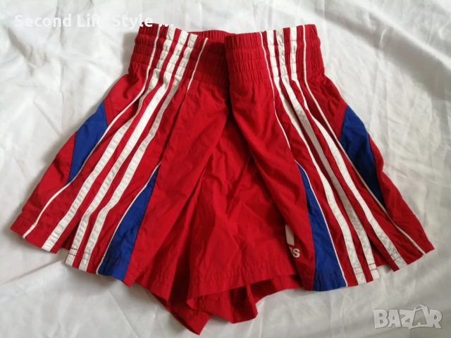 Adidas оригинални дамски спортни къси панталонки р-р S, снимка 16 - Къси панталони и бермуди - 54045724