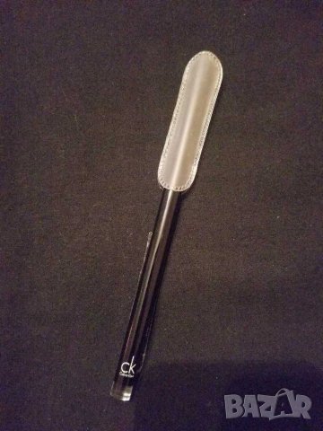 Четка за грим Calvin Klein , снимка 5 - Декоративна козметика - 30674883