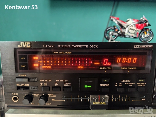 Касетъчен дек JVC TD-K66, снимка 3 - Декове - 53184834