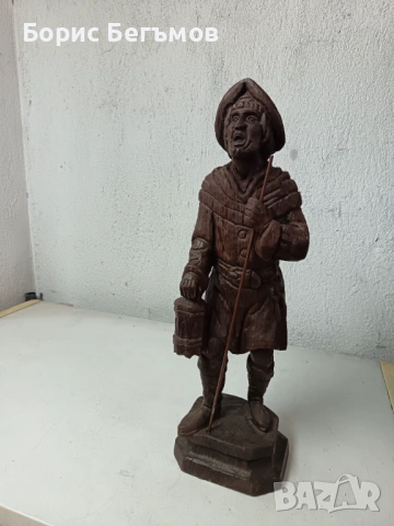 ДЪРВЕНА СТАТУЕТКА ДЪРВОРЕЗБА