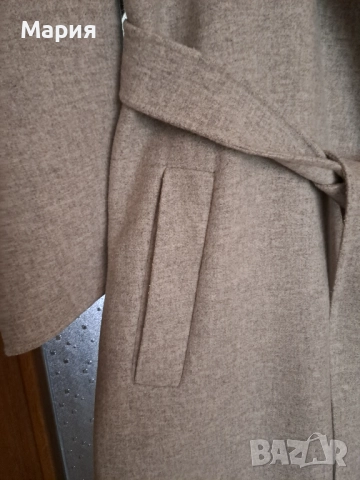 100 % вълнено палто на ZARA, снимка 3 - Палта, манта - 52514276