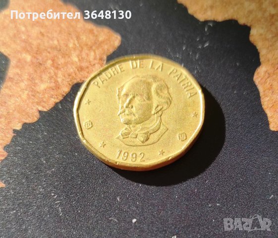 Монета Доминиканска Република 1 песо, 1992, снимка 2 - Нумизматика и бонистика - 44429306