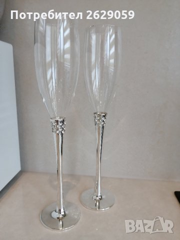 Сватбени чаши , снимка 1 - Сватбени аксесоари - 30705997