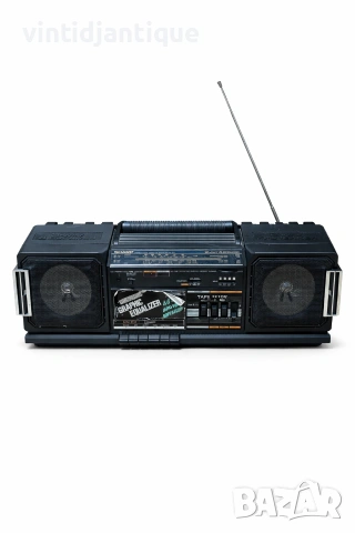 Винтидж радиокасетофон Sharp GF-330. 
