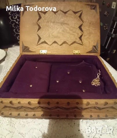 дървена масивна кутия , снимка 2 - Антикварни и старинни предмети - 54282856