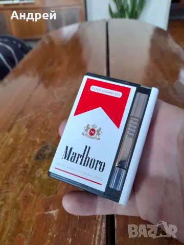 Стара табакера,запалка Marlboro, снимка 2 - Други ценни предмети - 49043277