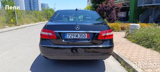 Продава Мерцедес Е200CDI 2010г. 136кс. Кожа, Навигация, снимка 4 - Автомобили и джипове - 50852597