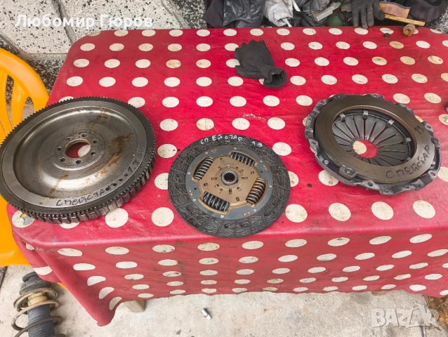 маховик съединител и притискател за Митсубиши спейс стар 1.9 дизел 2002, снимка 4 - Части - 51024783