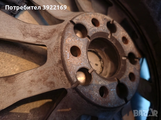 Оригинални джанти Audi с гуми 17", снимка 9 - Гуми и джанти - 54243803