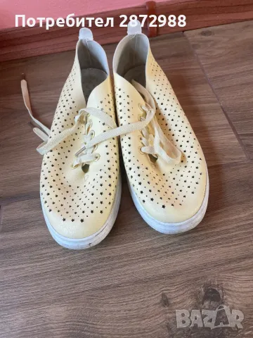 Жълти обувки, снимка 2 - Дамски ежедневни обувки - 47859272