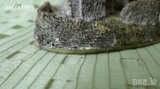 Колекционерска ръчно изработена къщичка на Lilliput Line Crofters Cottage, снимка 6 - Колекции - 49422613