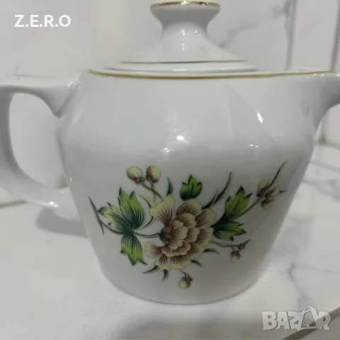 Порцеланов чучур Hollóházi, маркиран 215, златен ръб, снимка 2 - Чаши - 56118324