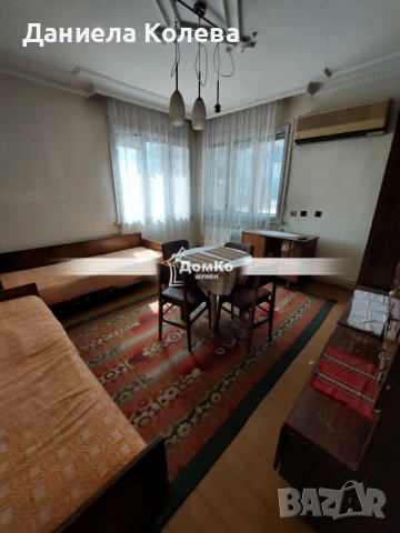 Първи етаж от къща с двор в района над Сити център /Рум/, снимка 2 - Етаж от къща - 54252823