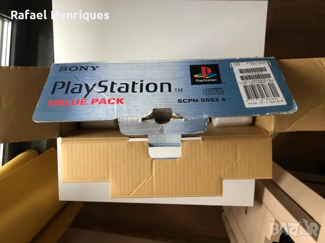 Playstation SCPH-5552 + Dualshock Джойстик в оригинална кутия с ръководства., снимка 3 - PlayStation конзоли - 56235988