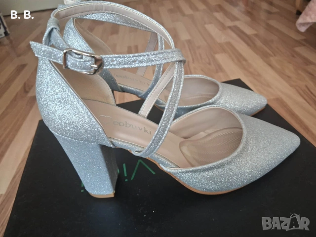 Сребристи официални дамски обувки, снимка 3 - Дамски обувки на ток - 54136048