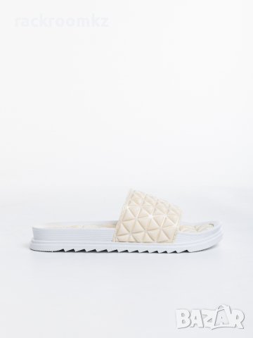 Удобни дамски чехли в бял цвят с анатомично ходило, снимка 2 - Чехли - 44383552