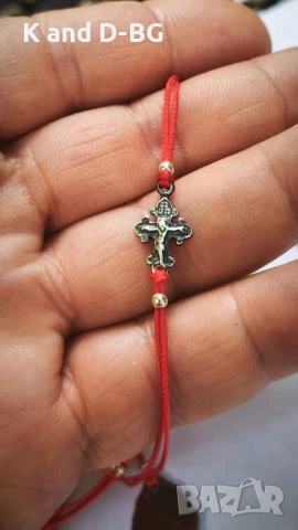 Гривна против уроки. гривничка от червен конец и сребърни елементи пробва 925, снимка 4 - Гривни - 50730591
