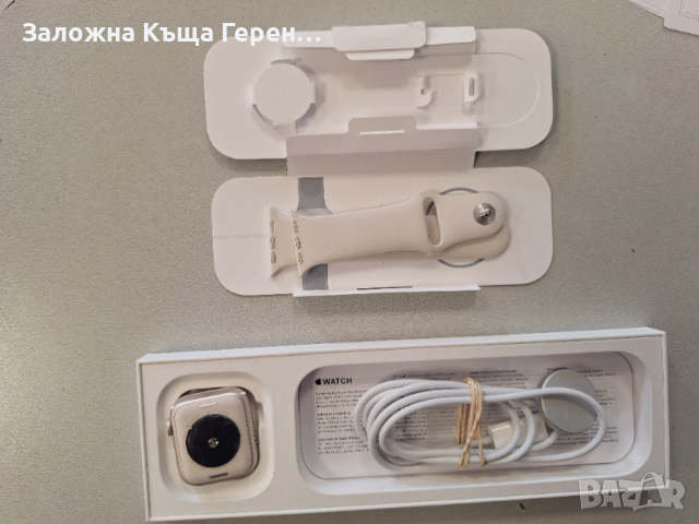 Apple Watch SE 3 40mm + Гаранция iStyle, снимка 2 - Смарт гривни - 52813949