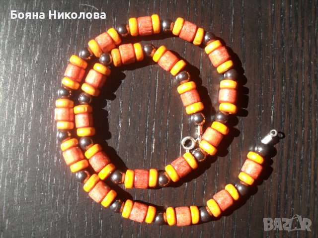 Оранжево колие, снимка 3 - Колиета, медальони, синджири - 36771422