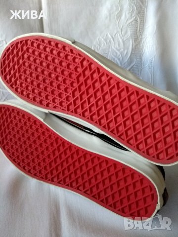 VANS дизайнерски в черно и червено, снимка 8 - Кецове - 37160438