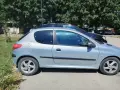 Продавам лек автомобил , снимка 2