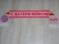 Оригинален плетен футболен фен шал на Байерн Мюнхен Bayern München от сезон 2007/08 с голям размер, снимка 1