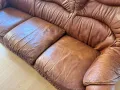 Кожени дивани 2ка и 3ка + табуретка, снимка 4