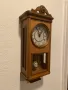 J. Schrenk Немски Стенен часовник с махало и батерии , снимка 1