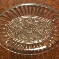 Овална стъклена ордьовърна чиния с 4 отделения, снимка 3 - Чинии - 31389529