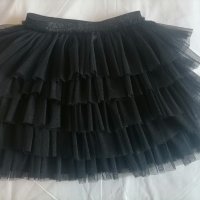 Поличка на ZARA , снимка 1 - Детски рокли и поли - 36954334