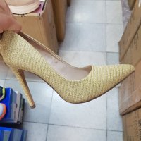 Обувки, снимка 2 - Дамски обувки на ток - 42269124