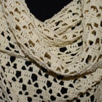 Ръчно плетен на една кука шал /плетиво подарък hand made/, снимка 2 - Шалове - 35141588