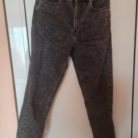 Дамски дънки, снимка 3 - Къси панталони и бермуди - 40690726