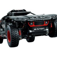 Нови и запечатани !!! LEGO® Technic 42160 - Audi RS Q e-tron, снимка 3 - Други игри - 42760598