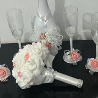 Сватбени чаши, снимка 1 - Сватбени аксесоари - 44195857