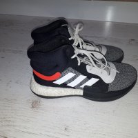 Adidas  boost -Ориг. Кецове , снимка 3 - Детски маратонки - 34082295