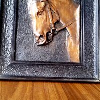 Картина портрет на кон, релеф от масивен бронз, снимка 2 - Антикварни и старинни предмети - 35202297
