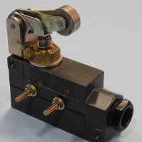 краен изключвател Omron ZE-NA2 2G limit switch 15 A, снимка 7 - Резервни части за машини - 34452333