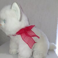 Красиво реалистично коте, снимка 5 - Плюшени играчки - 31593885