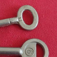 Лот ключове  стари редки за колекционери катинар, брава, куфар, резец 29251, снимка 5 - Антикварни и старинни предмети - 37408174