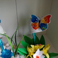 "Летяща чаша" със сапунени ароматни цветя  и мартенички 15лв, снимка 8 - Декорация за дома - 31601494