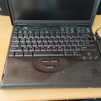 Продавам стар компютър IBM Thinkpad 600 за колекция, снимка 1 - Лаптопи за дома - 42375312