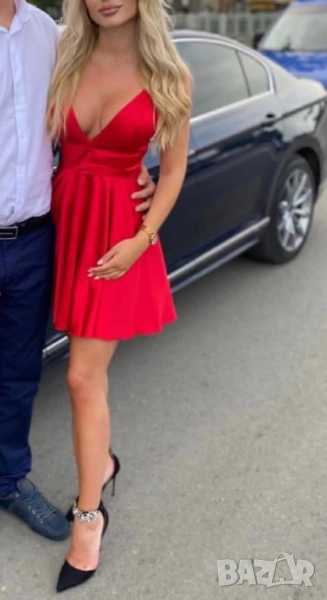 къса сатенена коктейлна рокля , снимка 1
