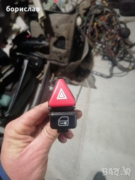 Бутон аварийни светлини за мерцедес а класа, снимка 1